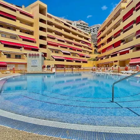 Sea Garden Apartment